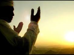 Mengangkat Kedua Tangan Saat Doa, Bid'ahkah
